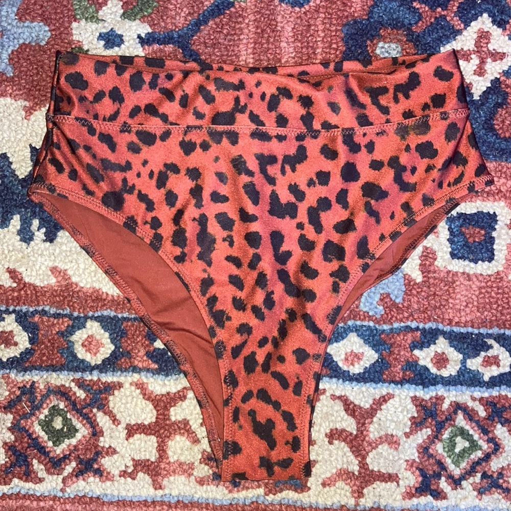 Bikini bottoms